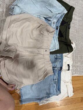 Express short bundle! 3 jeans 1 army green tailored shorts and 1 cream color